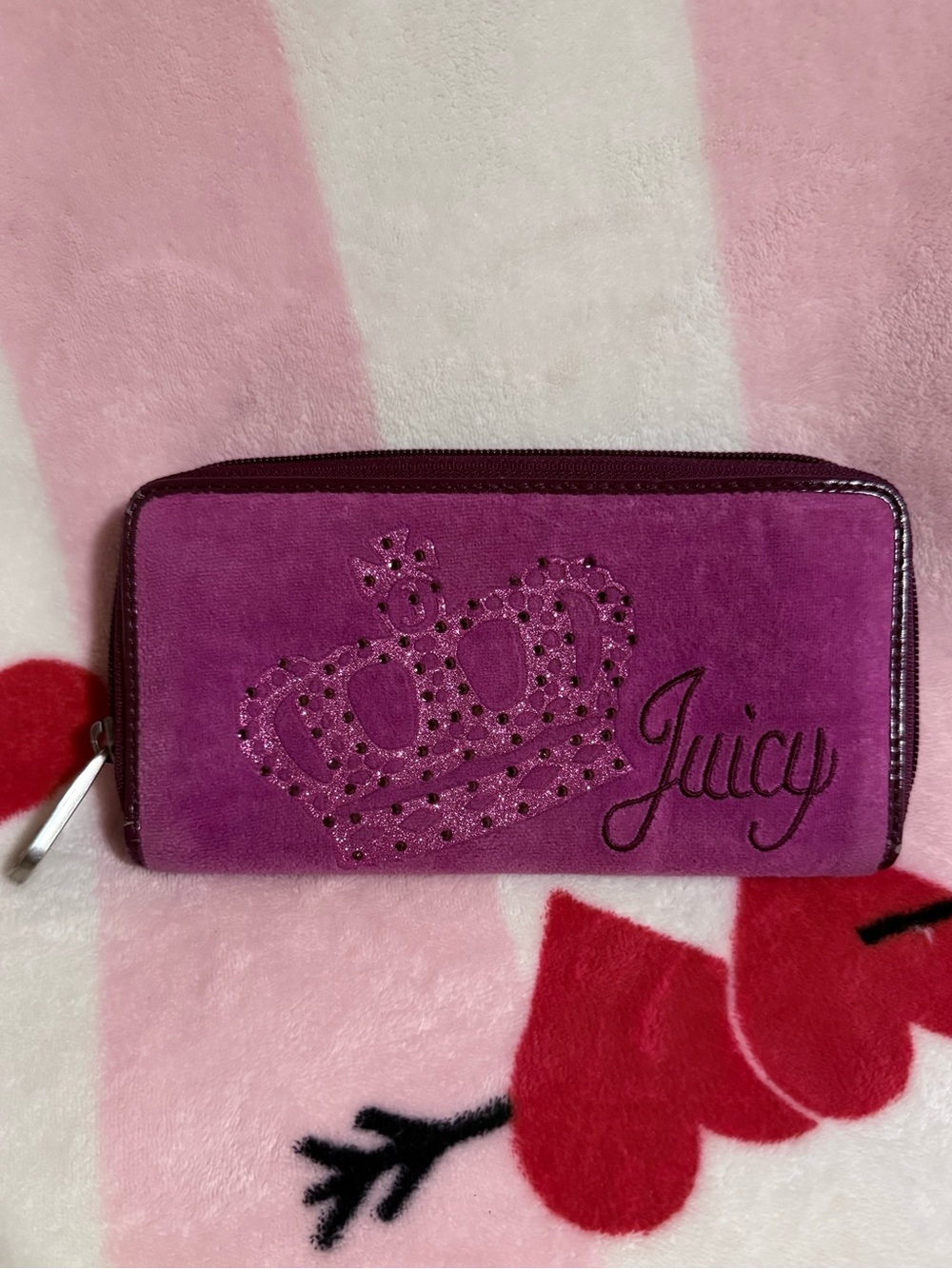 **Rare**Vintage Juicy Couture Purple Zip-Around Suede Wallet
